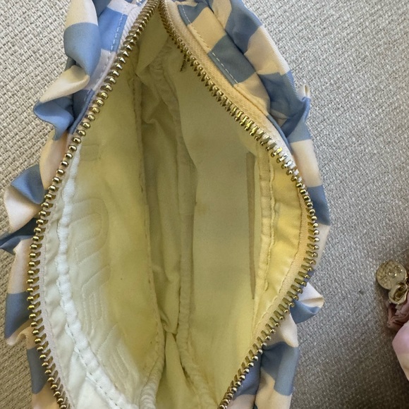 Stoney Clover Lane Hydrangea small pouch - Picture 3 of 3